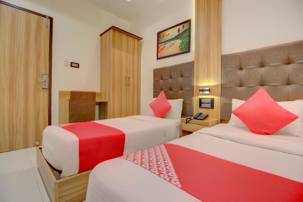 Oyo 76180 Hotel Meriton 뭄바이 외부 사진