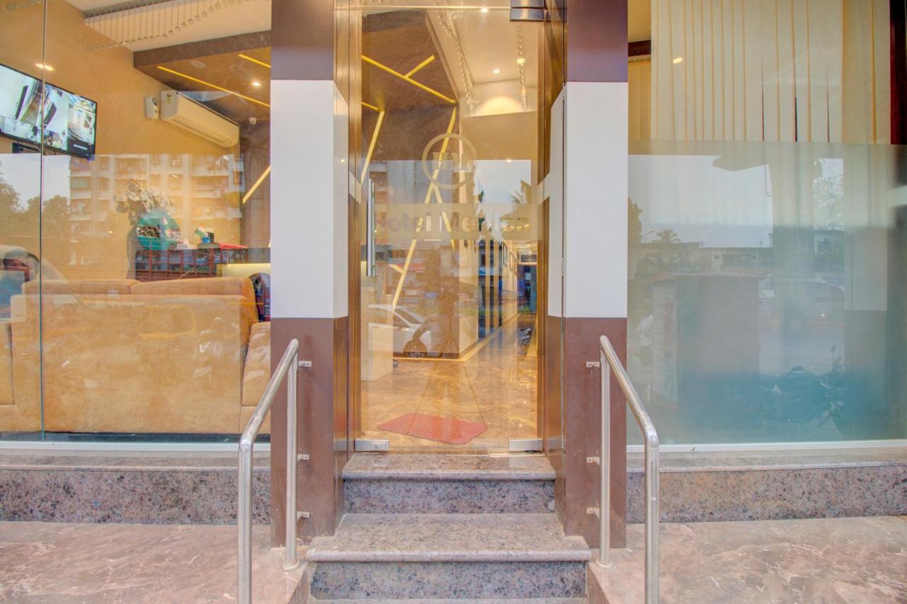 Oyo 76180 Hotel Meriton 뭄바이 외부 사진