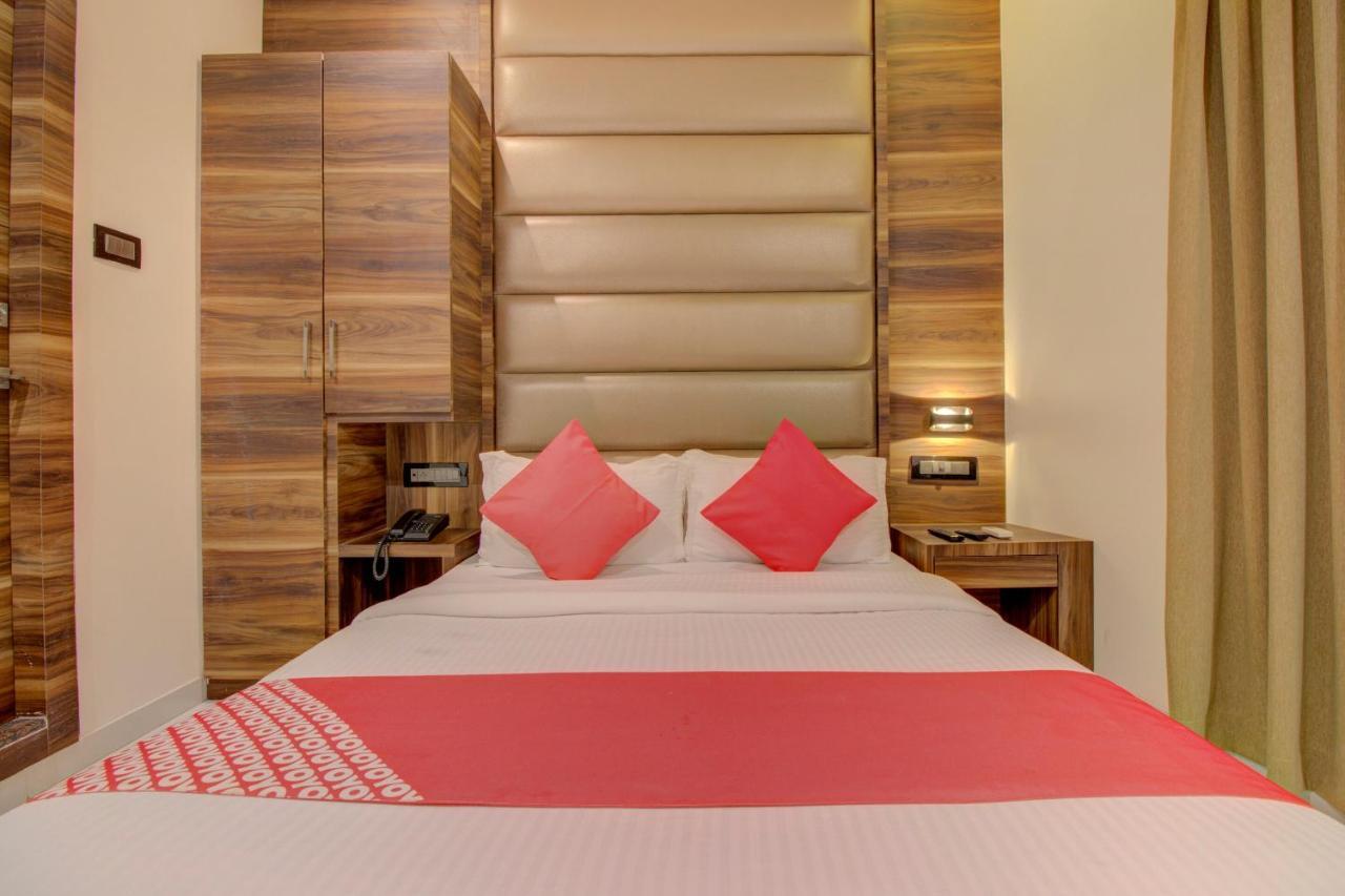 Oyo 76180 Hotel Meriton 뭄바이 외부 사진